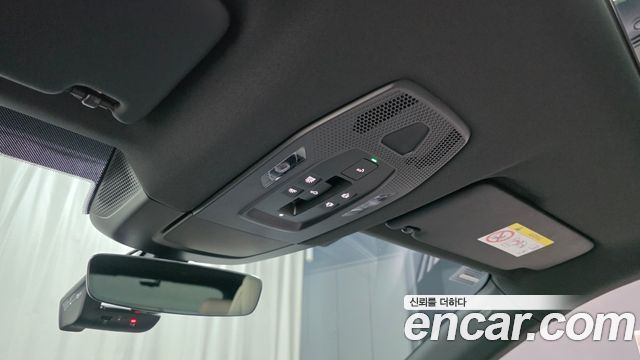 Porsche Macan EV Base 2025 — фото 20