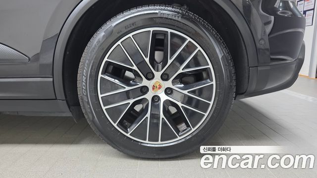 Porsche Macan EV Base 2025 — фото 27