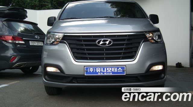 Hyundai Grand Starex Van 3-Seater Smart 2021 — фото 3