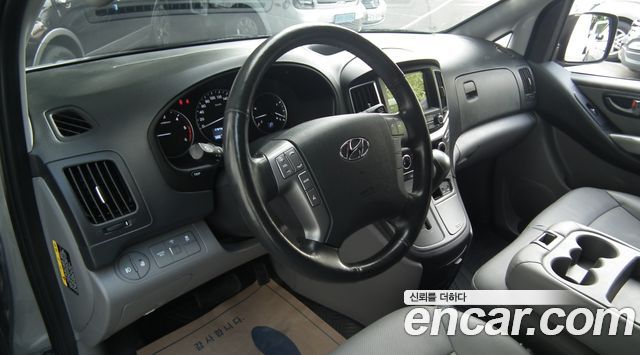 Hyundai Grand Starex Van 3-Seater Smart 2021 — фото 7