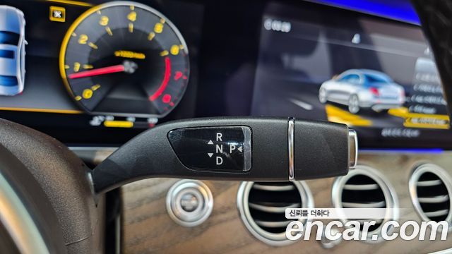 Mercedes-Benz E-Class (W213) E300 4MATIC Exclusive 2020 — фото 9