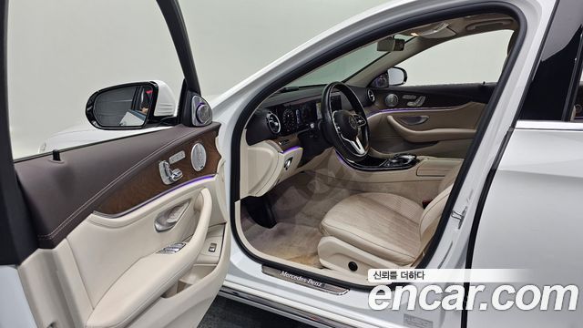 Mercedes-Benz E-Class (W213) E300 4MATIC Exclusive 2020 — фото 10
