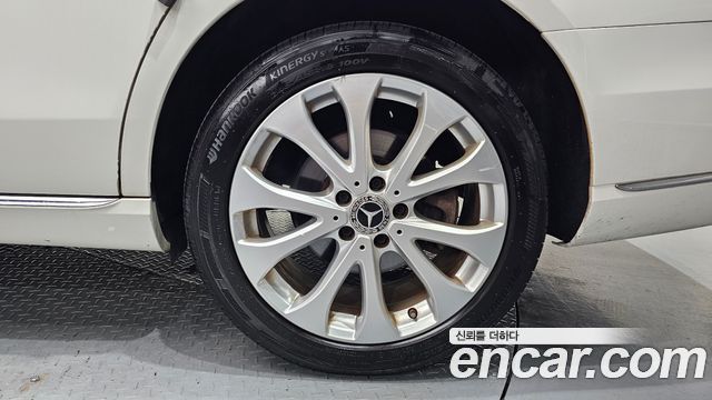 Mercedes-Benz E-Class (W213) E300 4MATIC Exclusive 2020 — фото 21