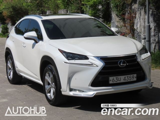 Lexus NX300h Executive 2017 — фото 2