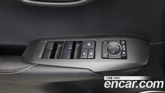 Lexus NX300h Supreme 2017 — фото 28