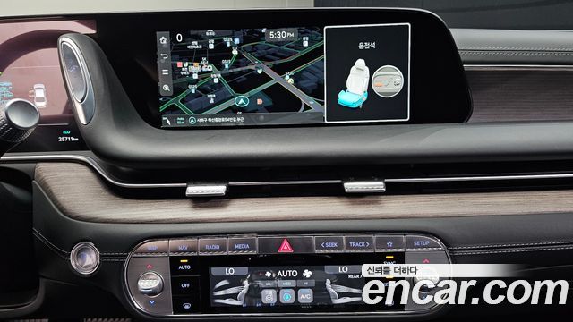 Genesis G90 (RS4) Gasoline 3.5 Turbo 2WD 2022 — фото 14