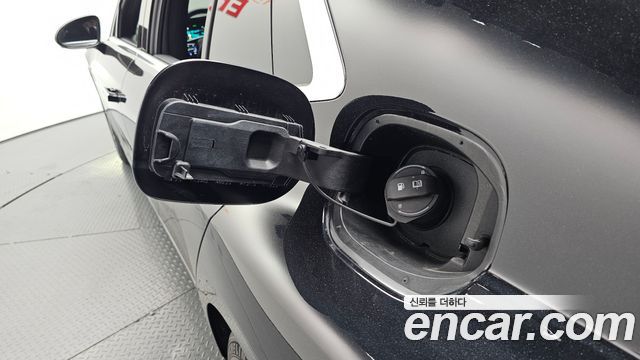 Genesis G90 (RS4) Gasoline 3.5 Turbo 2WD 2022 — фото 39