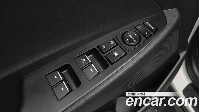 Hyundai Tucson Gasoline 1.6 turbo 2WD Modern 2020 — фото 20