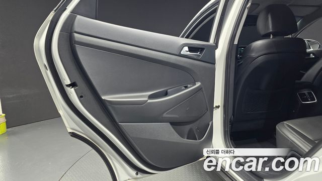 Hyundai Tucson Gasoline 1.6 turbo 2WD Modern 2020 — фото 25