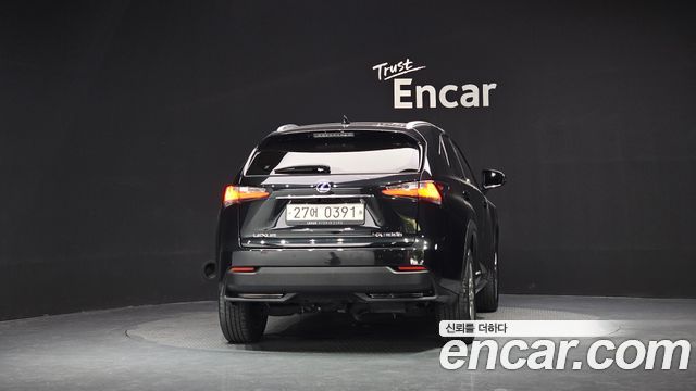 Lexus NX300h Supreme 2017 — фото 4