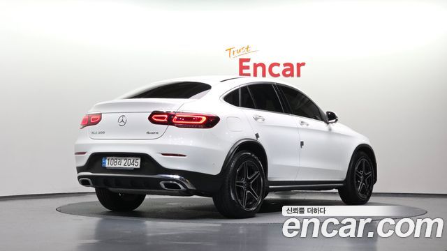 Mercedes-Benz GLC-Class (X253) GCL300 4MATIC Coupe 2023 — фото 2