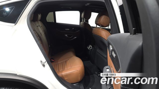 Mercedes-Benz GLC-Class (X253) GCL300 4MATIC Coupe 2023 — фото 12