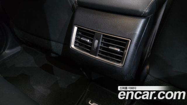 Lexus NX300h Executive 2017 — фото 31