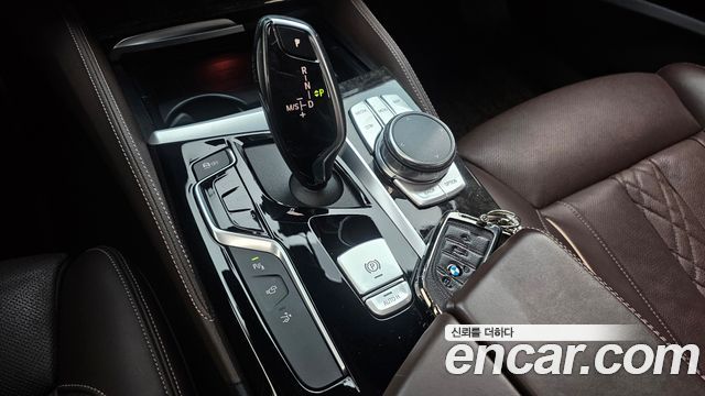 BMW 6 Series GT (G32) 640i xDrive M Sport 2019 — фото 9