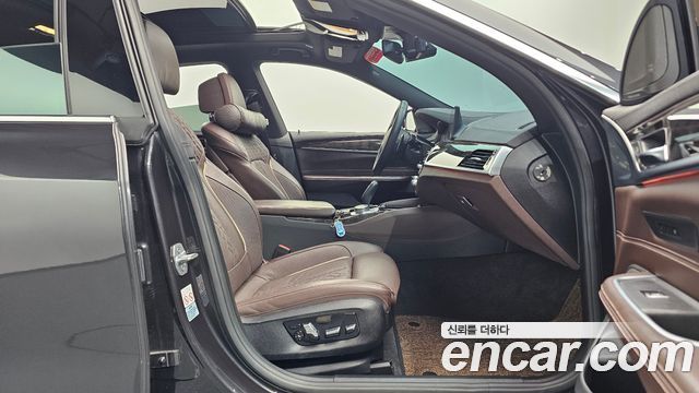 BMW 6 Series GT (G32) 640i xDrive M Sport 2019 — фото 26