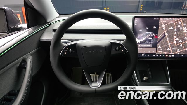 Tesla Model Y RWD 2025 — фото 13