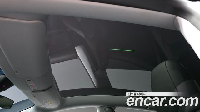 Tesla Model Y RWD 2025 — фото 18