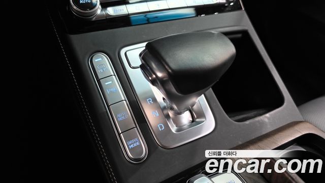 Genesis G90 5.0 AWD Prestige 2019 — фото 9