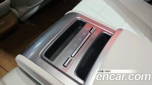 Hyundai Grandeur (GN7) 3.5 Gasoline 2WD Exclusive 2027 — фото 10