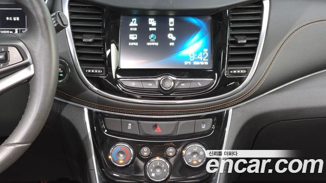Chevrolet Trax 1.4 Perfact Black 2018 — фото 16