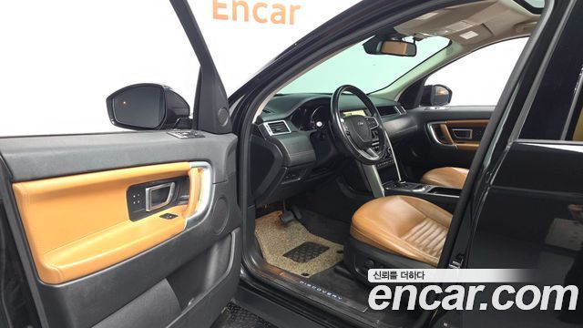 Land Rover Discovery Sport 2.0 TD4 HSE Luxury 2019 — фото 10
