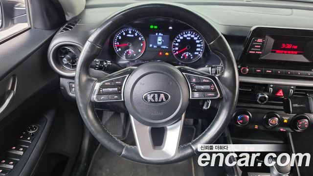 Kia K3 Luxury 2019 — фото 13