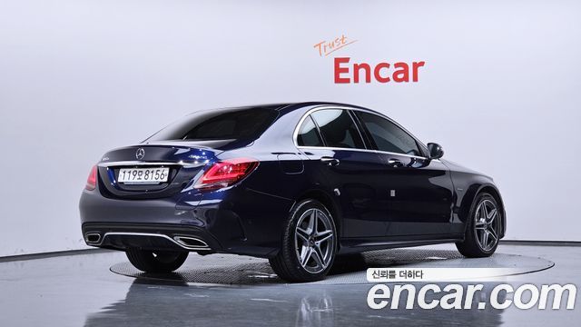 Mercedes-Benz C-Class (W205) C300e 4MATIC AMG Line 2020 — фото 2