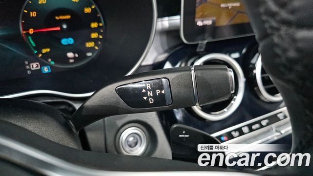 Mercedes-Benz C-Class (W205) C300e 4MATIC AMG Line 2020 — фото 9