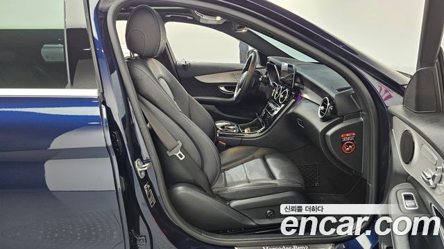 Mercedes-Benz C-Class (W205) C300e 4MATIC AMG Line 2020 — фото 11