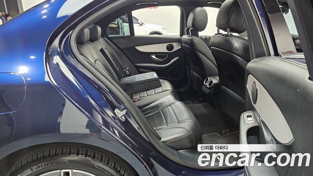 Mercedes-Benz C-Class (W205) C300e 4MATIC AMG Line 2020 — фото 12