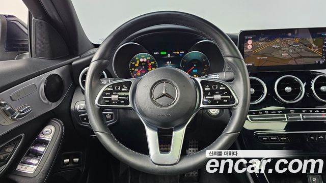 Mercedes-Benz C-Class (W205) C300e 4MATIC AMG Line 2020 — фото 13