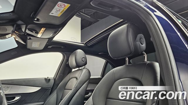 Mercedes-Benz C-Class (W205) C300e 4MATIC AMG Line 2020 — фото 19