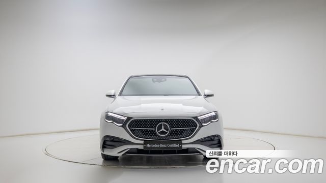 Mercedes-Benz E-Class (W214) E300 4MATIC AMG Line 2025 — фото 3