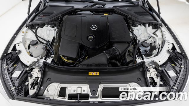 Mercedes-Benz E-Class (W214) E300 4MATIC AMG Line 2025 — фото 6
