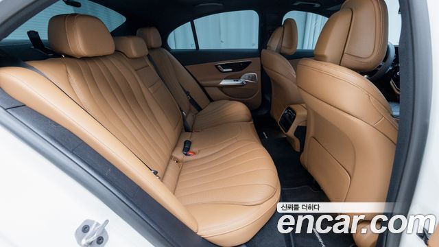 Mercedes-Benz E-Class (W214) E300 4MATIC AMG Line 2025 — фото 15