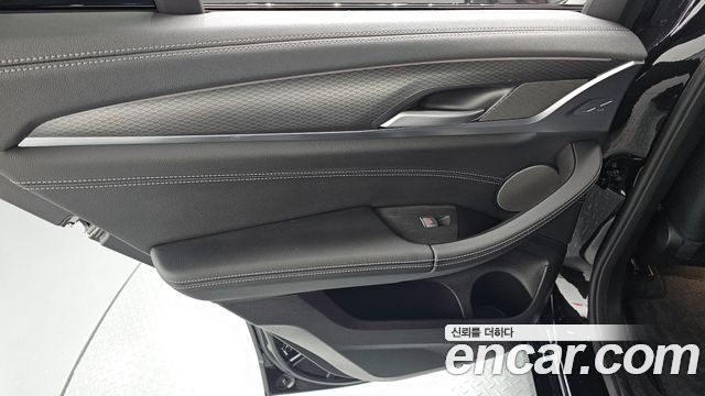 BMW X4 (G02) xDrive20i M Sport Pro Special Edition 2025 — фото 25