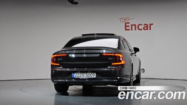 Volvo S90 B5 Ultimate Bright 2024 — фото 4