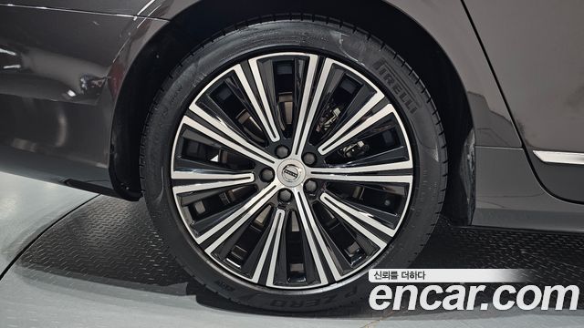 Volvo S90 B5 Ultimate Bright 2024 — фото 21