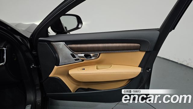 Volvo S90 B5 Ultimate Bright 2024 — фото 24