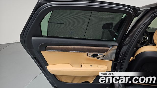Volvo S90 B5 Ultimate Bright 2024 — фото 25