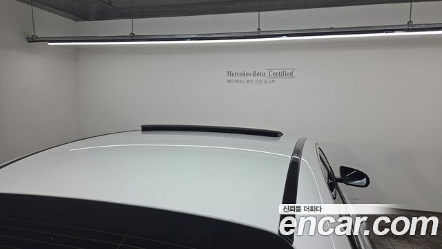 Mercedes-Benz E-Class (W213) E220d 4MATIC AMG Line 2022 — фото 16