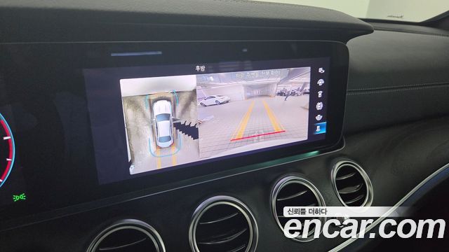Mercedes-Benz E-Class (W213) E220d 4MATIC AMG Line 2022 — фото 22
