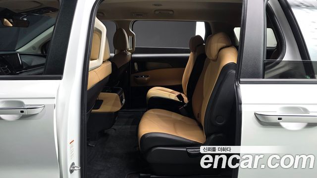 Kia Carnival (IV) Diesel 9-Seater Prestige 2023 — фото 15