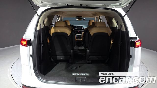 Kia Carnival (IV) Diesel 9-Seater Prestige 2023 — фото 24