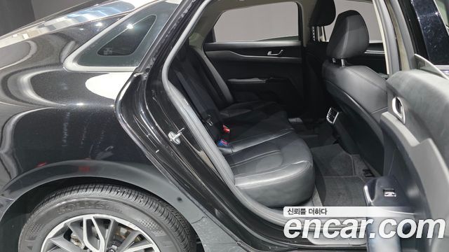 Kia K5 (III) 2.0 Trendy 2023 — фото 12
