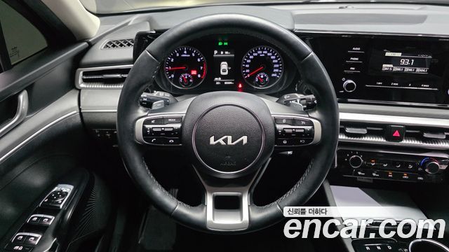 Kia K5 (III) 2.0 Trendy 2023 — фото 13