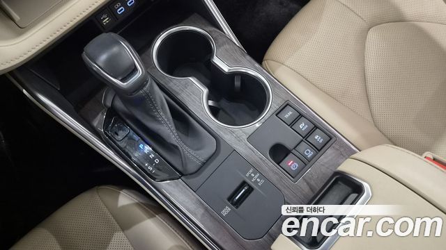Toyota Highlander (IV) 2.5 4WD Limited 2023 — фото 9