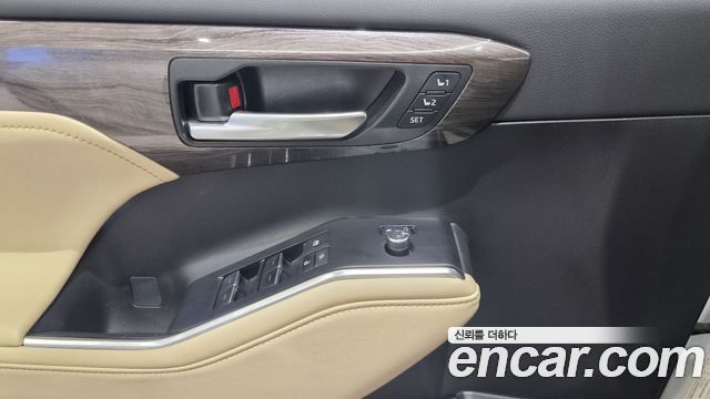 Toyota Highlander (IV) 2.5 4WD Limited 2023 — фото 20