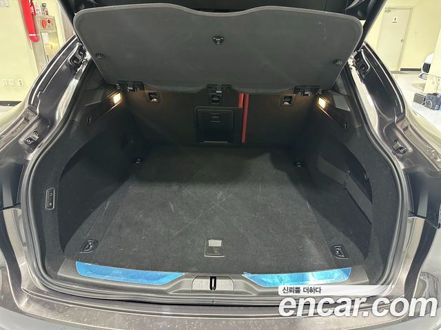 Maserati Levante 3.0 S AWD Modena 2023 — фото 20