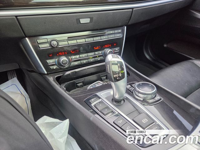 BMW 5 Series GT (F07) GT 30d xDrive 2014 — фото 16